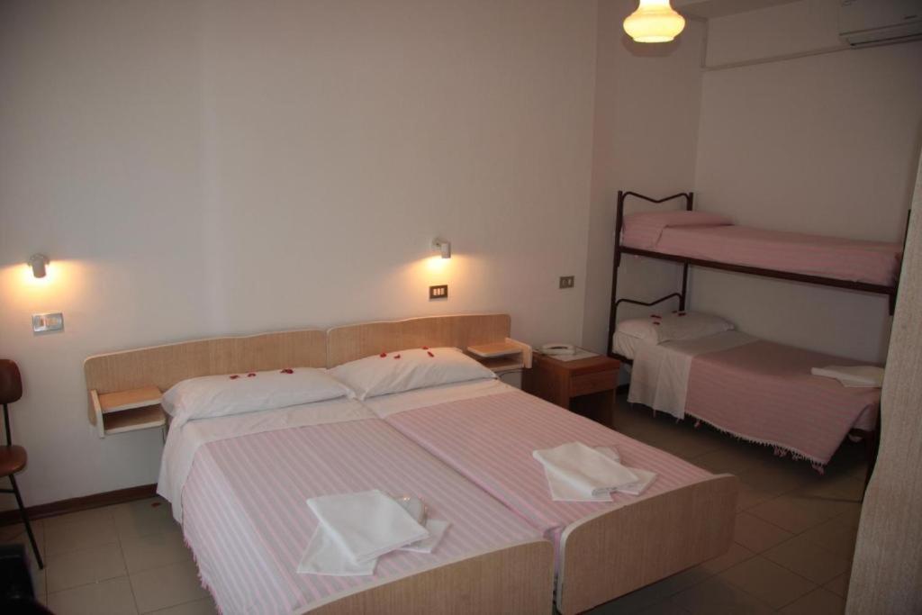 Hotel Orchidea Rimini Extérieur photo