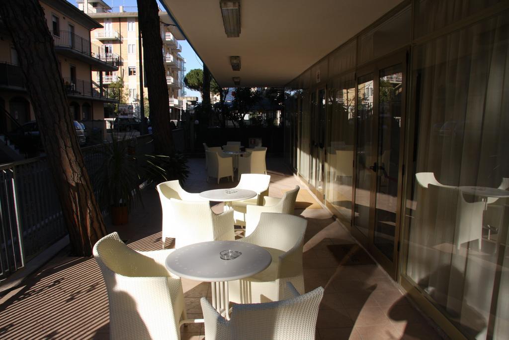 Hotel Orchidea Rimini Extérieur photo