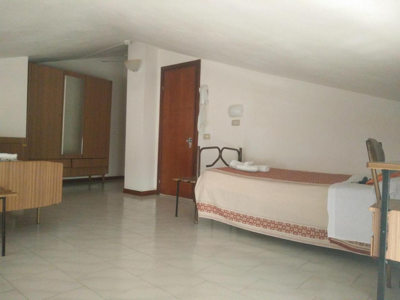 Hotel Orchidea Rimini Extérieur photo